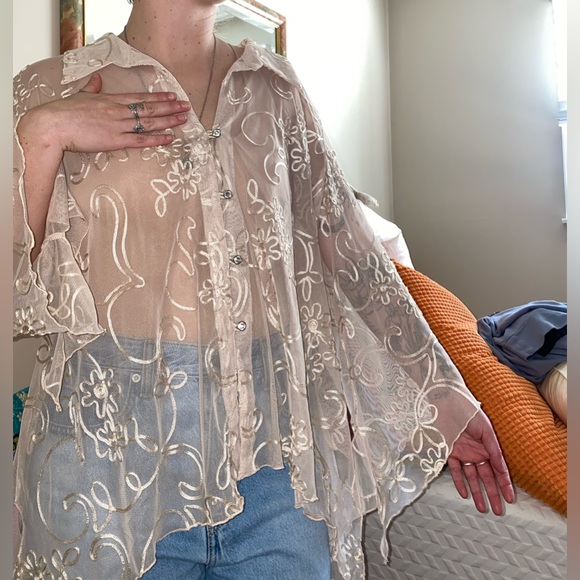 Embroidered Top - Picture 6 of 7